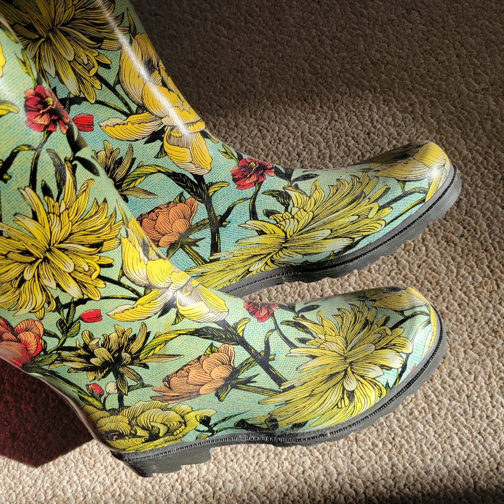 Target Threshold NWT Floral Women's Rain Garden Boots Sz 8 ~ Pretty! - Picture 10 of 16